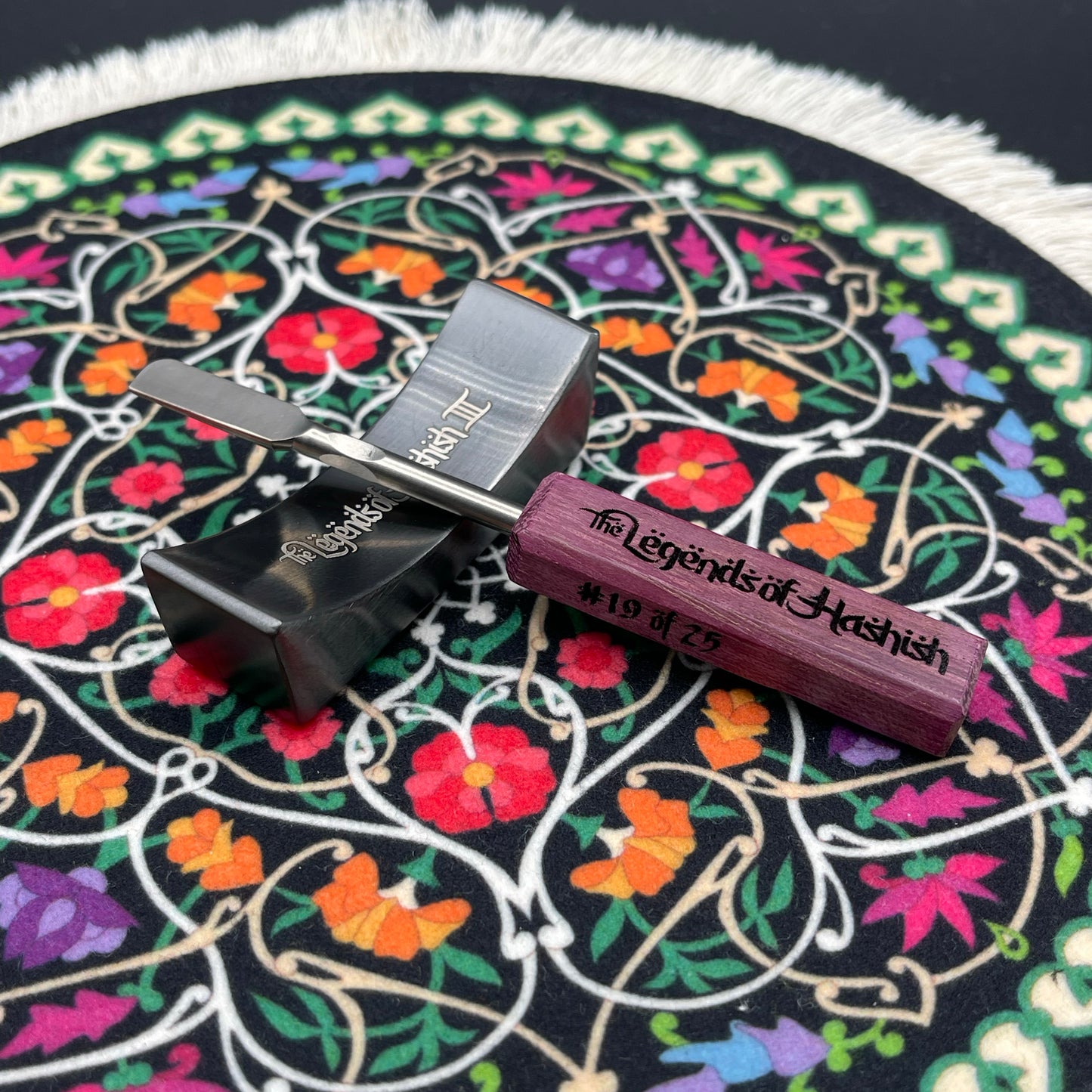 Legends of Hash Dabber Stand
